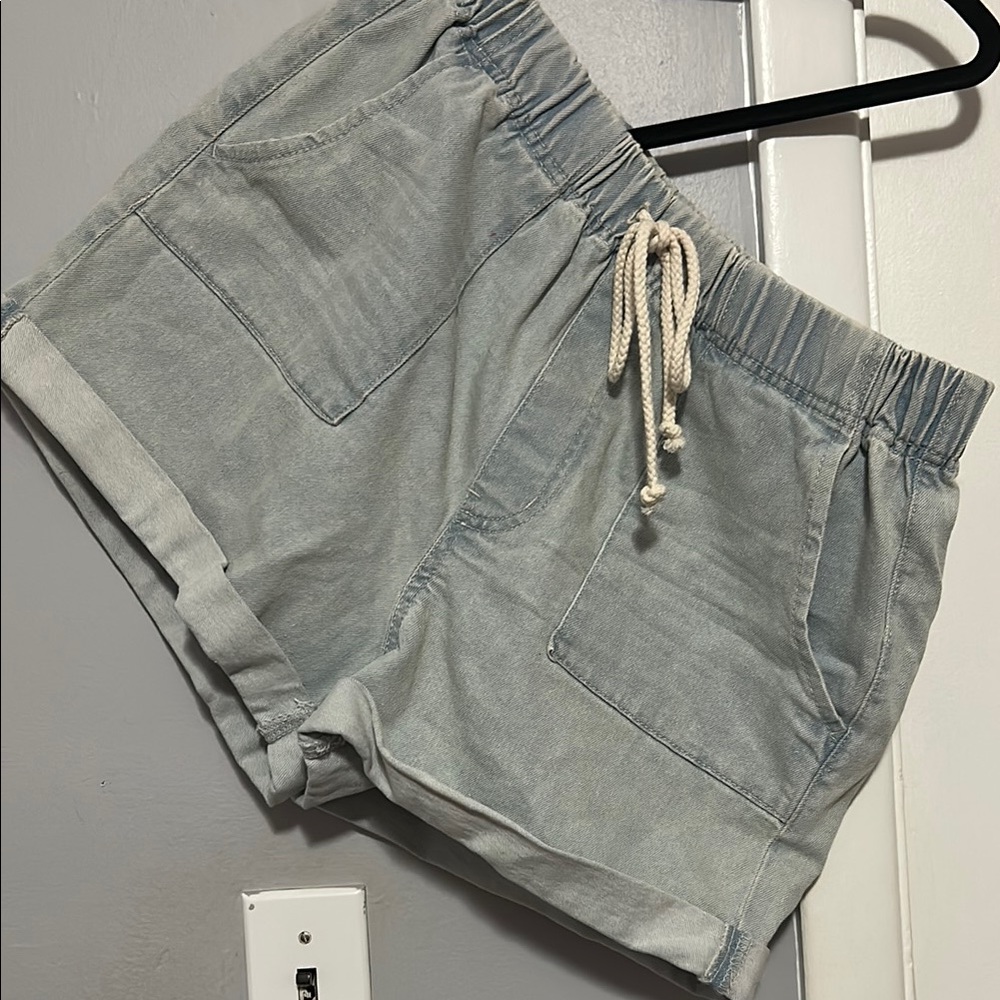 No Boundaries Gray Cargo Shorts Relaxed Fit